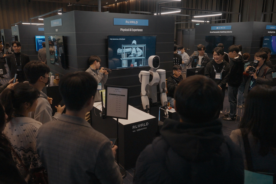 RLWRLD Taps Veteran Investor and Operator to Expand U.S. Industrial Partnerships Ahead of Robotics Foundation Model Launch 